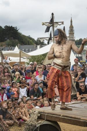 Les Naufrages 16 C Armutan Lux Homini.jpg