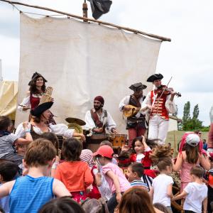 Les Naufrages 21 C Armutan Picturaline.jpg