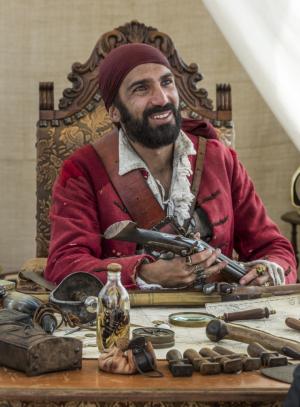 Les Naufrages 45 C Armutan Lux Homini.jpg